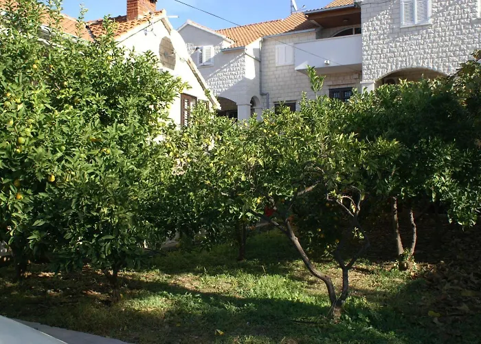 Apartman With Parking Space Supetar, Brac - 2956